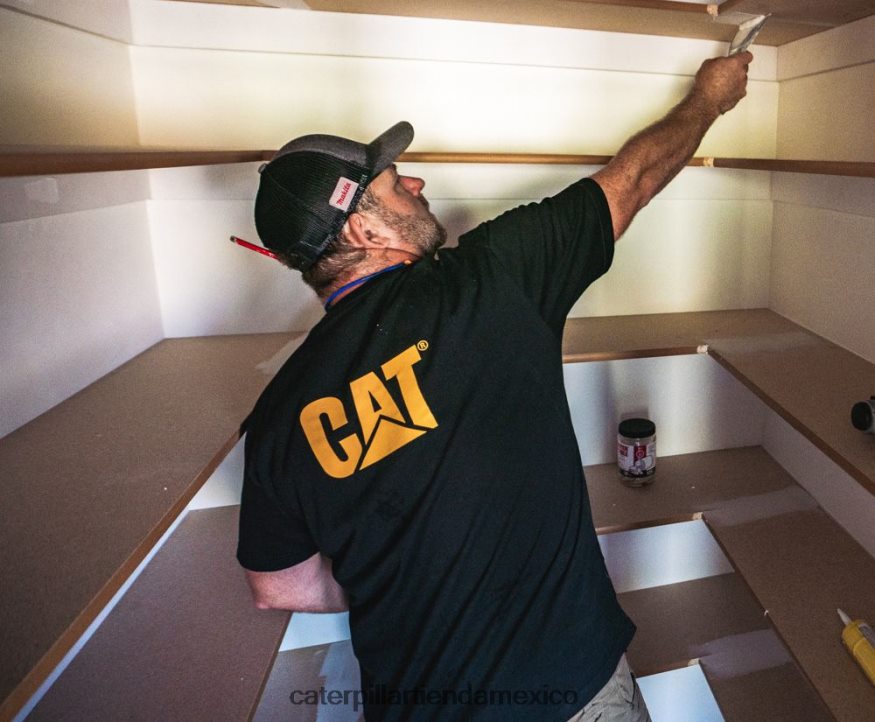 hombres camiseta con bolsillo de la marca registrada Caterpillar rojo ZXJB4H236 | tops y ropa de abrigo